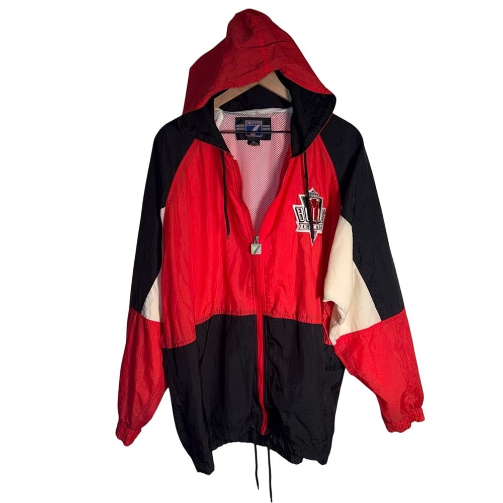 VINTAGE NBA CHICAGO BULLS Logo 7 90s patchwork drawstring fullzip windbreaker XL